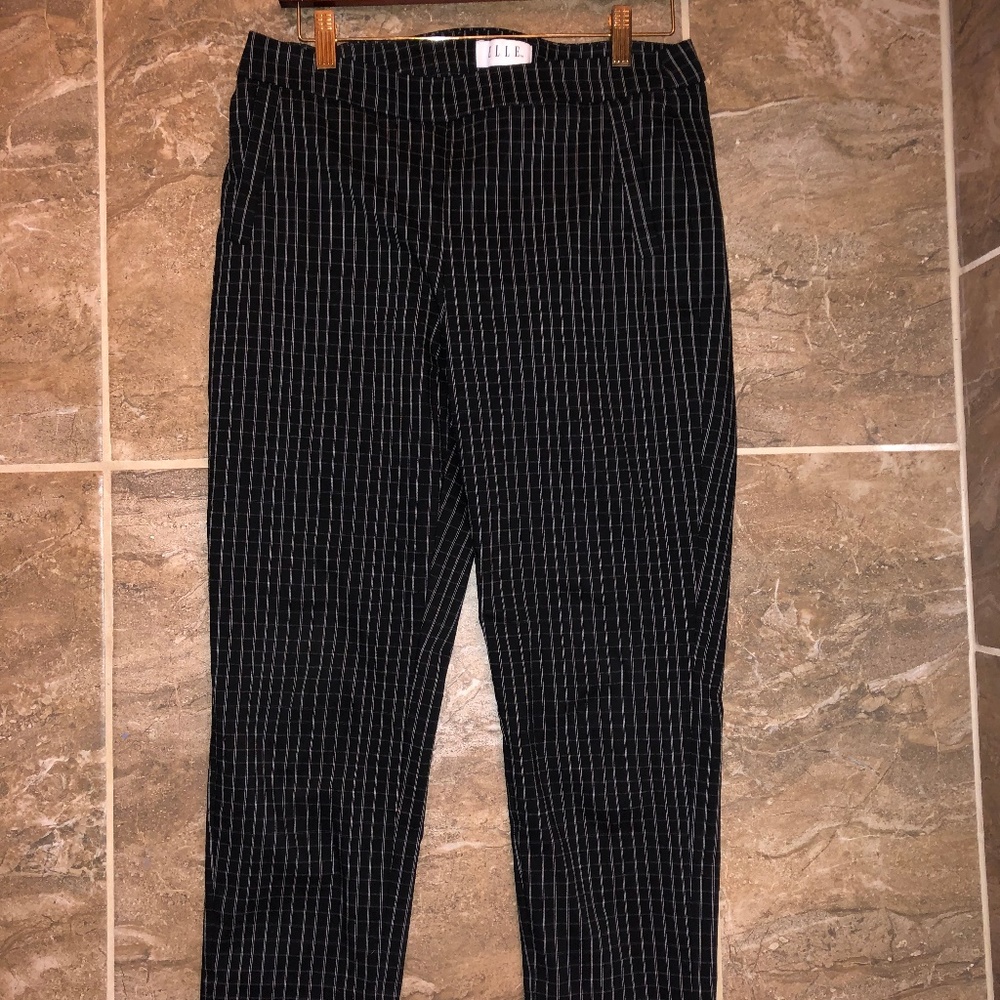 Women's Workwear - Cropped Pants